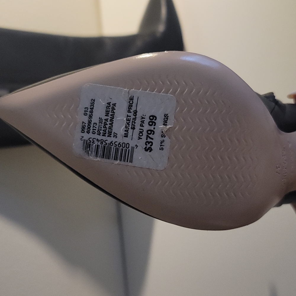 Shoes - Picture 4 of 4